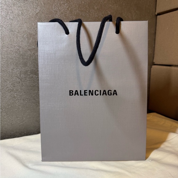 Balenciaga gift bag - Picture 7 of 8